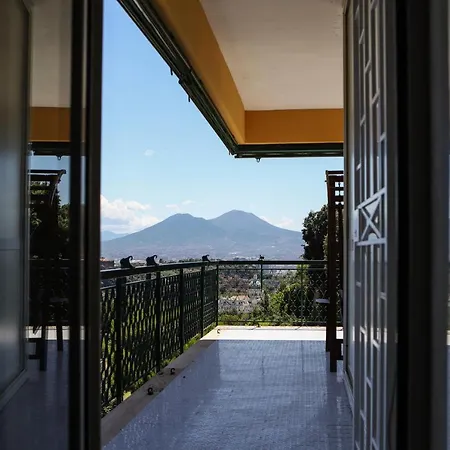 Appartamento Con Terrazzo A Capodimonte By Wonderful Italy Nápoles Exterior foto