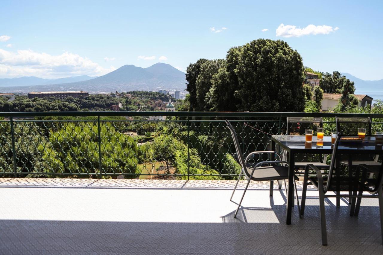 Con Terrazzo A Capodimonte By Wonderful Italy Apartment Naples